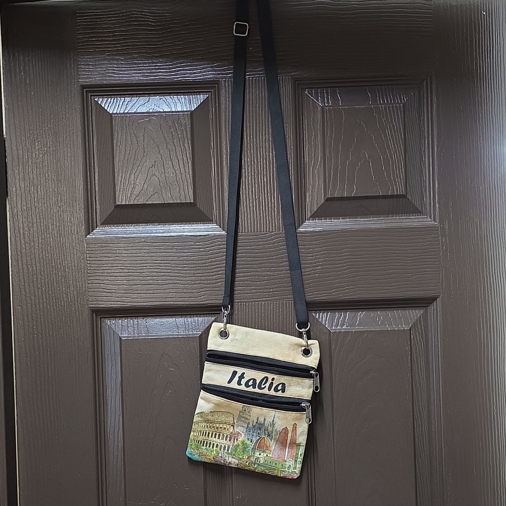 Fabbro Teresa Italia Crossbody Bag with Cityscape Design